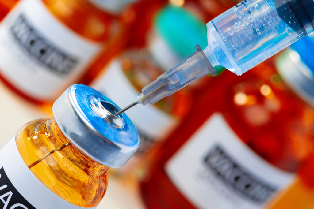 Vaccinarea: de ce este esențial să te vaccinezi?