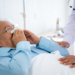 Cum să recunoști pneumonia la bătrâni: ghid complet