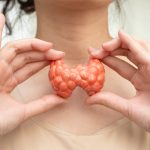 Tiroidita Hashimoto: cauze, simptome, diagnostic și tratament
